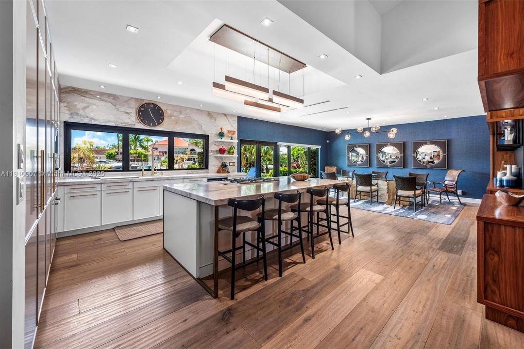 3444 NE 167th St, North Miami Beach, Floride 33160, États-Unis