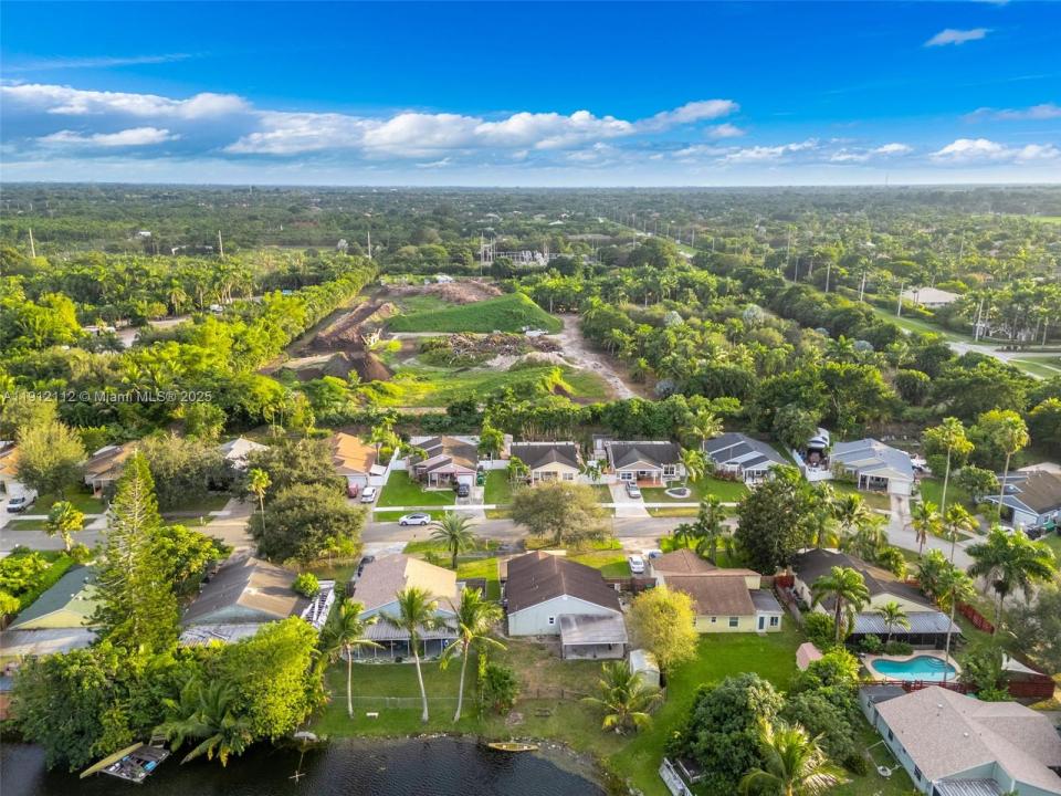 12911 SW 17th Pl, Davie, Florida 33325, Amerika Birleşik Devletleri