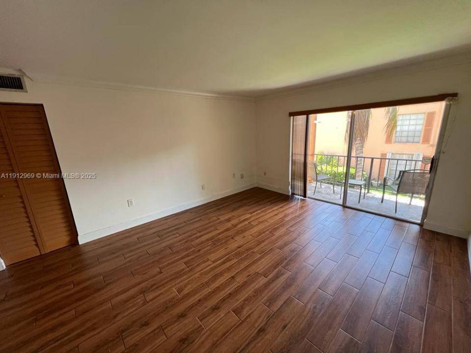 7160 Fairway Dr J18, Miami Lakes, 佛罗里达州 33014, 美国