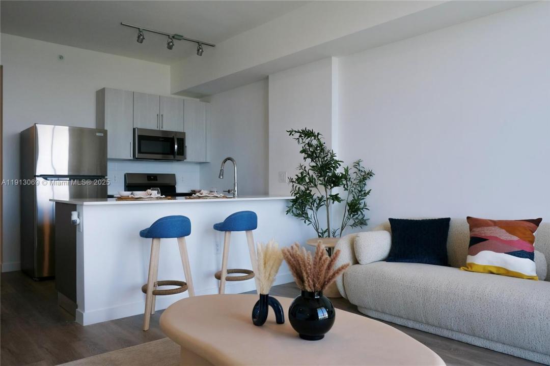 1642 NE 1st Ave 1010, Miami, Flórida 33132, Estados Unidos