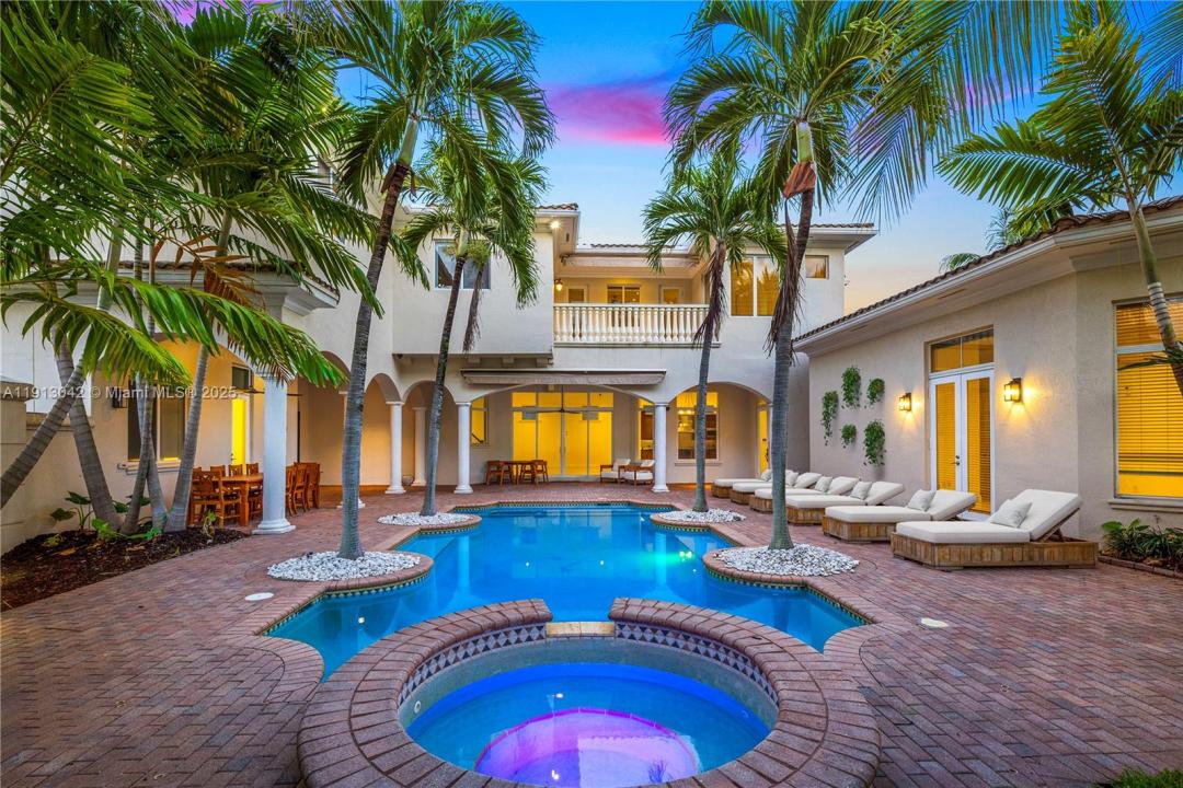 1295 Hatteras Ln, Hollywood, Florida 33019, Estados Unidos