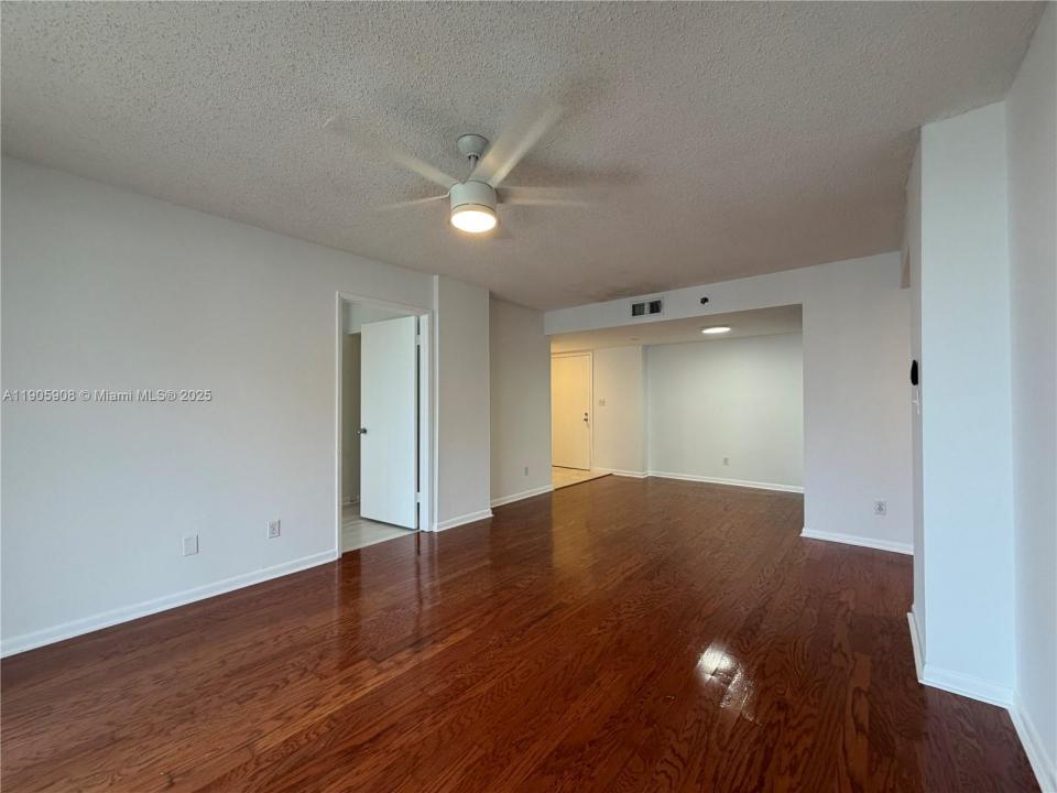 Miami, Florida 33131