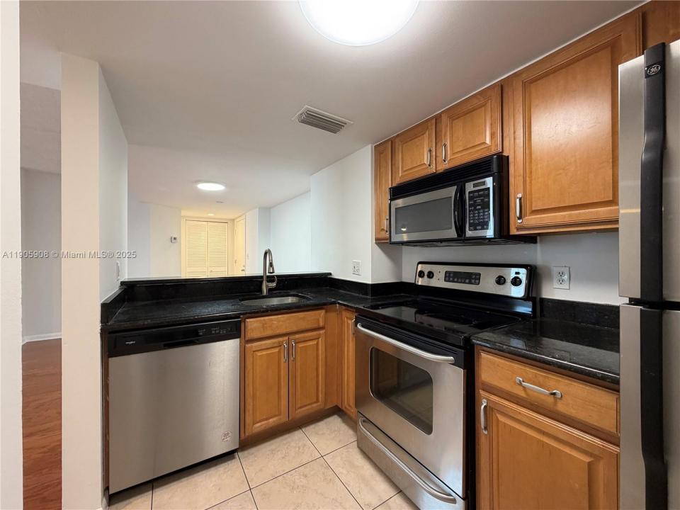 Miami, Florida 33131