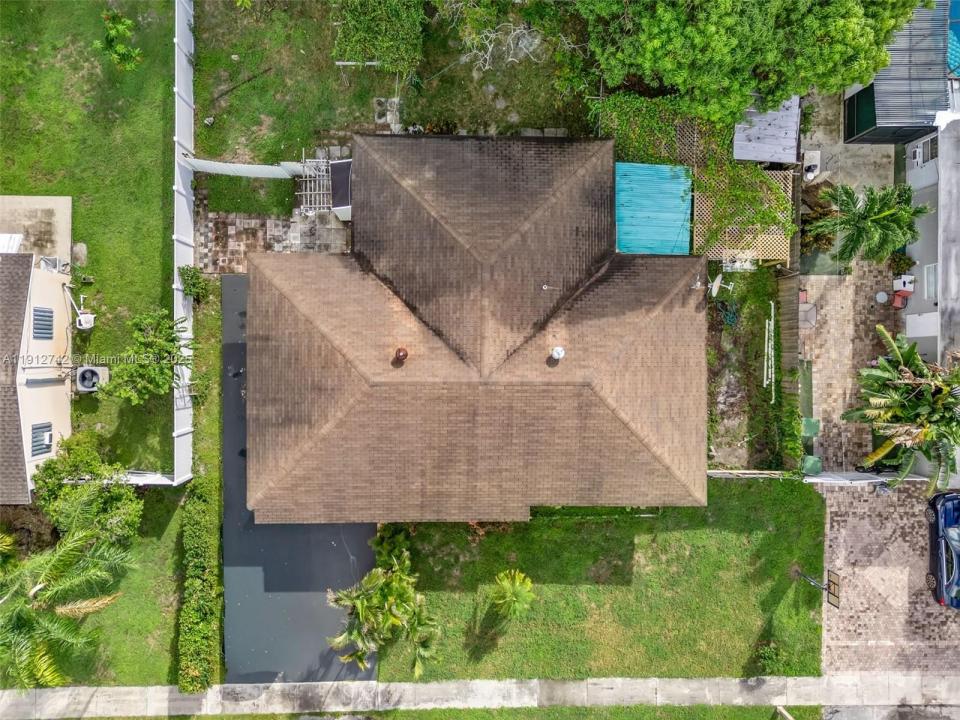 136 Cayman Dr, Palm Springs, Flórida 33461, Estados Unidos