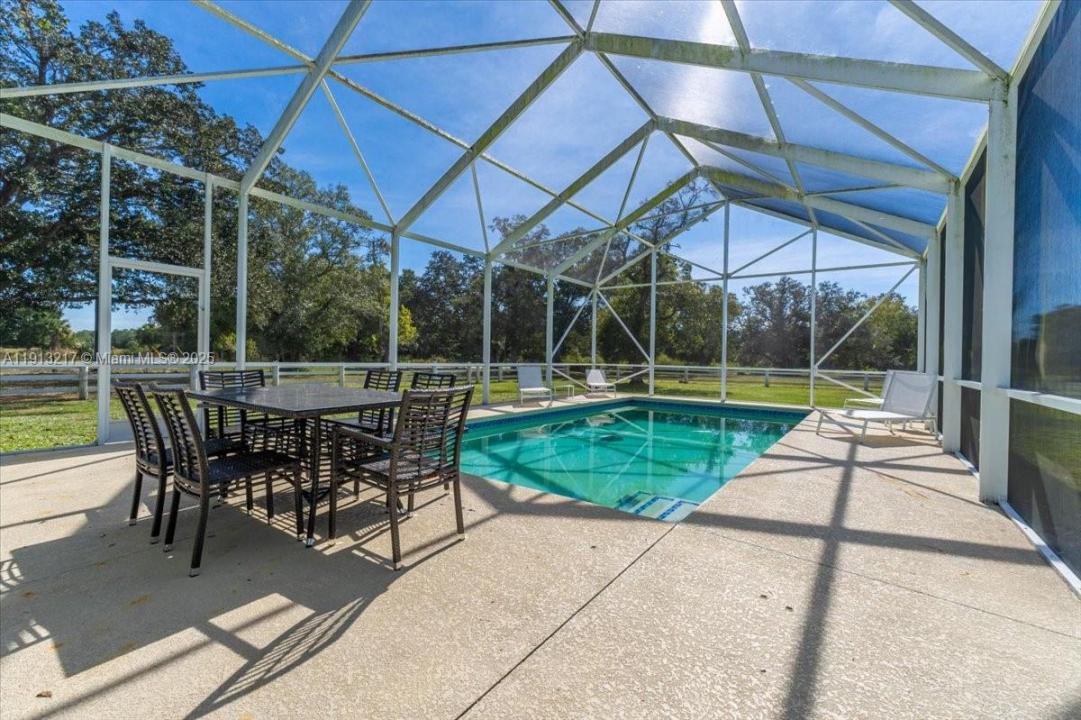 18 NW 144th Dr, Okeechobee, Флорида 34972, Соединенные Штаты