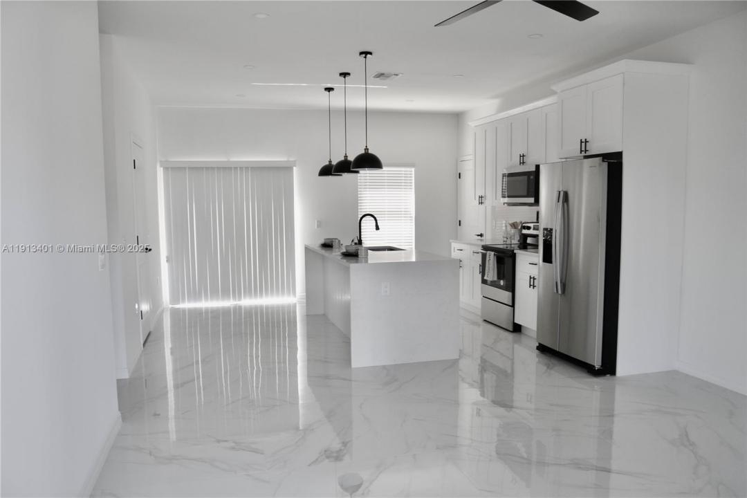 743 S Roma Ave, Lehigh Acres, 플로리다 33974, 미국