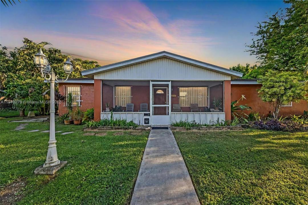 1798 SW 4th St, Homestead, Florida 33030, Estados Unidos