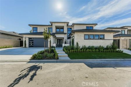 E Courtside Drive, Fresno, California 93730