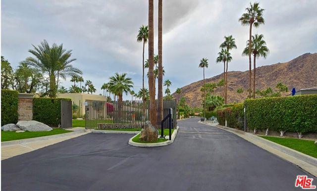 Los Robles Drive, Palm Springs, California 92262