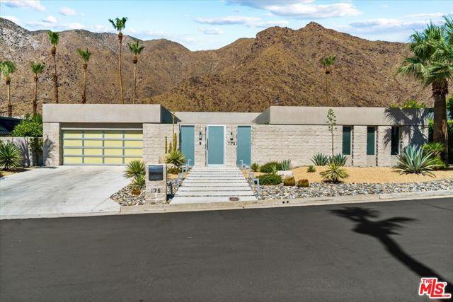 Los Robles Drive, Palm Springs, California 92262