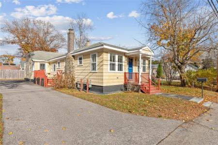 210 Promenade Street, Barrington, 罗得岛 02806, 美国