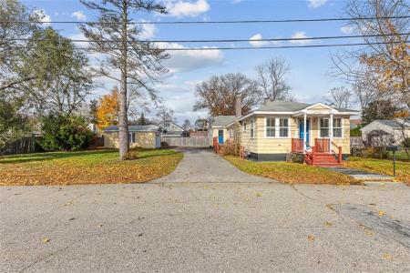 210 Promenade Street, Barrington, 罗得岛 02806, 美国