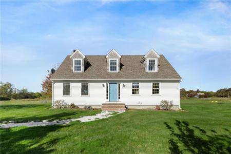 62 Howland Avenue, Middletown, Rhode Island 02842, USA