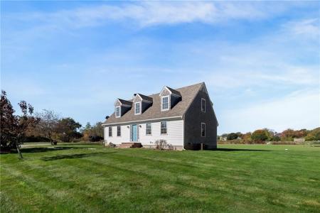 62 Howland Avenue, Middletown, Rhode Island 02842, USA