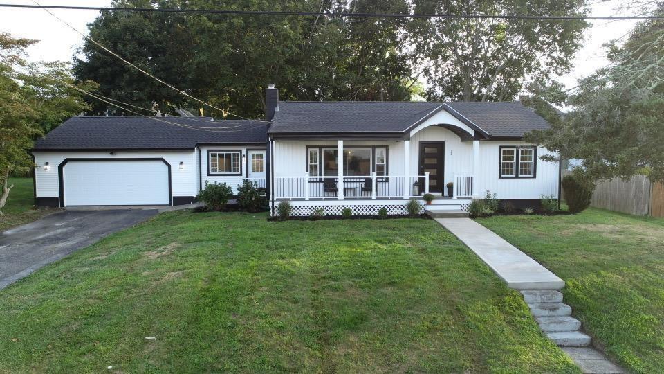 109 Kaufman Road, Tiverton, Rhode Island 02878, USA