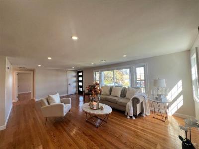 109 Kaufman Road, Tiverton, Rhode Island 02878, USA