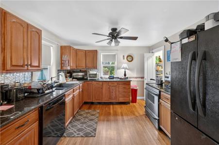 77 Chestnut Hill Road, Glocester, Род Айленд 02814, Соединенные Штаты