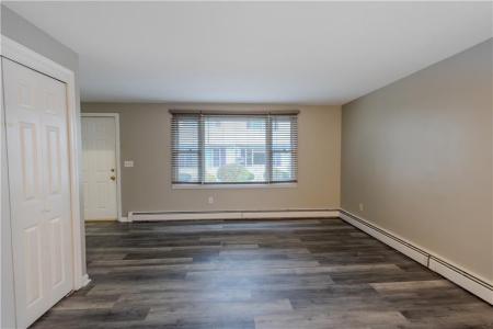 151 Willet Avenue 5, East Providence, Rhode Island 02915, USA