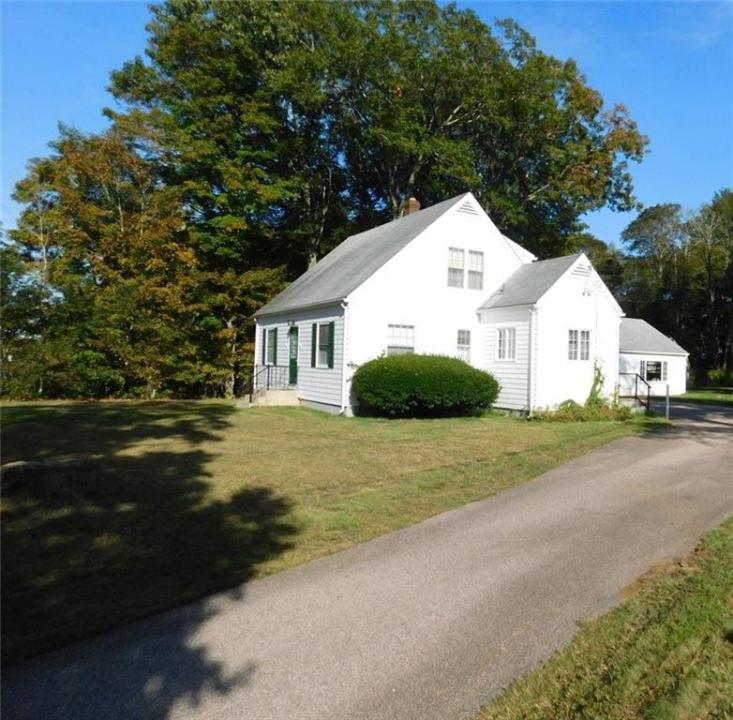 960 MAIN Street, Hopkinton, Rhode Island 02832, USA