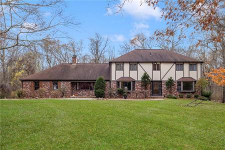 445 Stone Ridge Drive, East Greenwich, Rhode Island 02818, USA