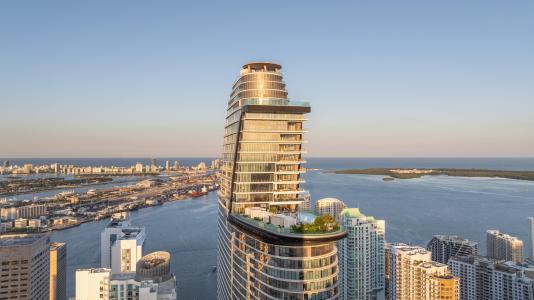 300 Biscayne Boulevard Way 2004, Miami, 佛羅里達州 33131, 美國