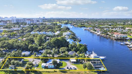 2031 Melody Lane, North Palm Beach, Florida 33408
