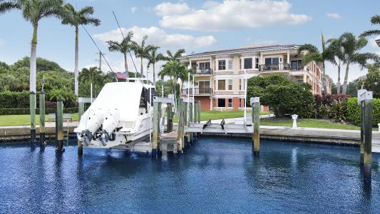 1405 NE Indian River Drive 9, Outrigger Harbour Yacht Club, Jensen Beach, Florida 34957