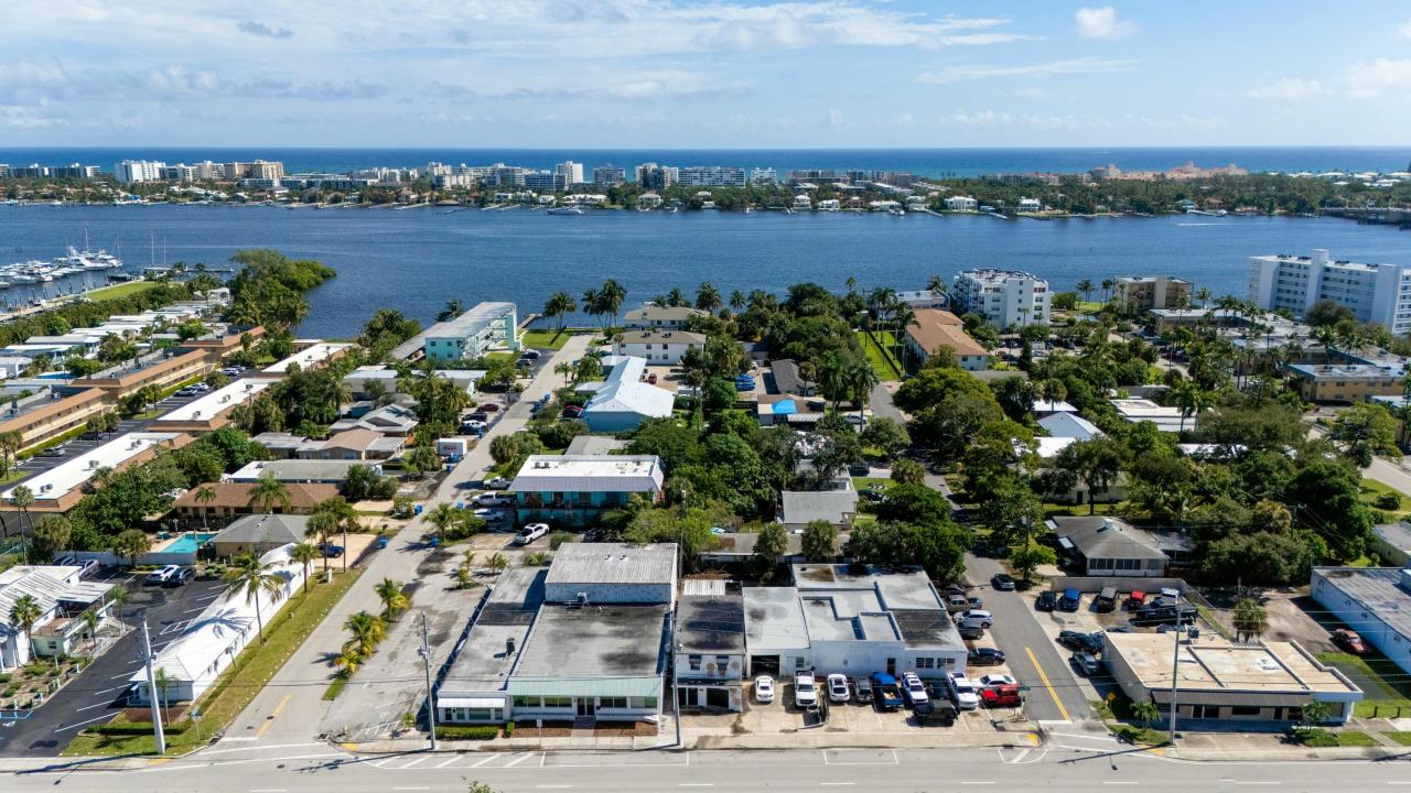 604 N Dixie Highway, Lantana, Florida 33462