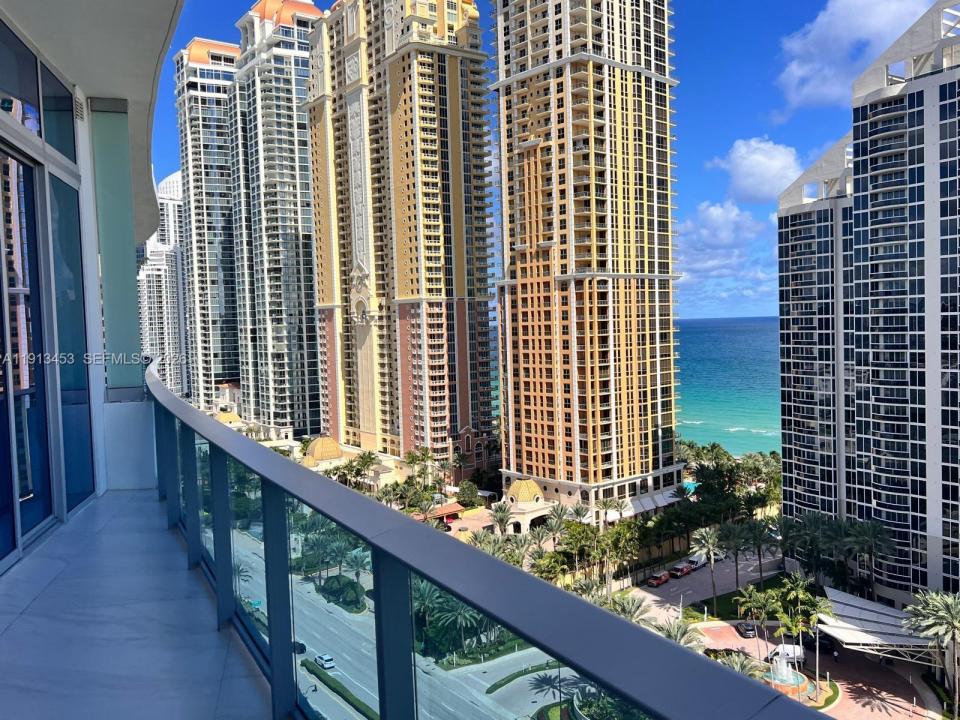 17550 Collins Ave PH2, Sunny Isles Beach, Floride 33160, États-Unis