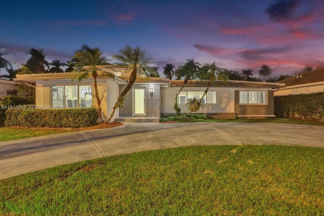 1241 Hollywood Blvd, Hollywood, Floride 33019, États-Unis