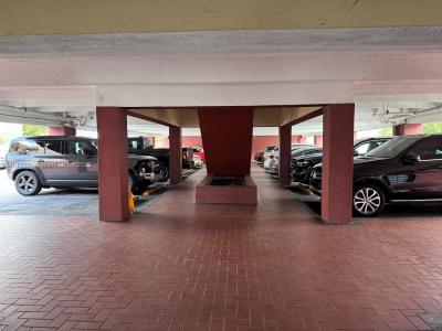 7400 NW 7th St, Miami, Florida 33126, USA