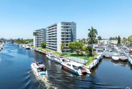 1800 NW 24th Ave 420, Miami, Florida 33125, USA