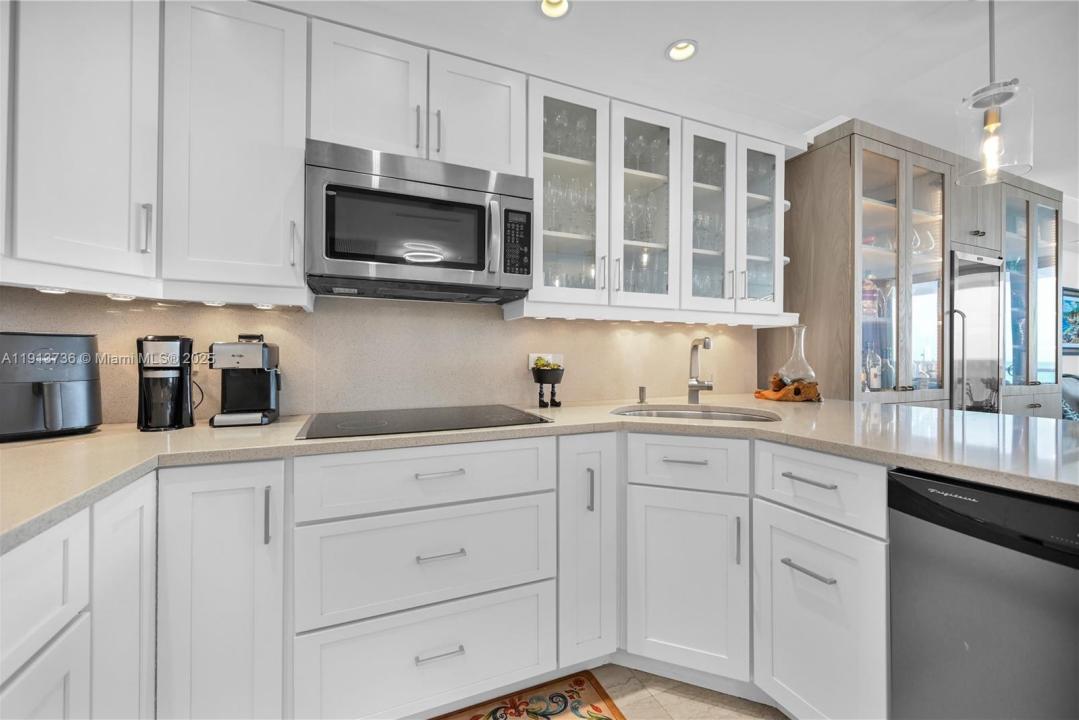 5601 Collins Ave 903, Miami Beach, Florida 33140, Amerika Birleşik Devletleri