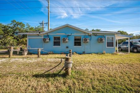 4504 Oakley St, Port Charlotte, Florida 33980, USA