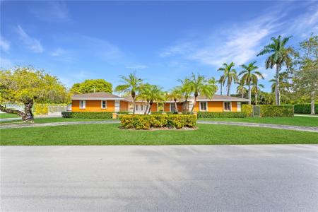 7205 SW 109th Ter, Pinecrest, Florida 33156, USA