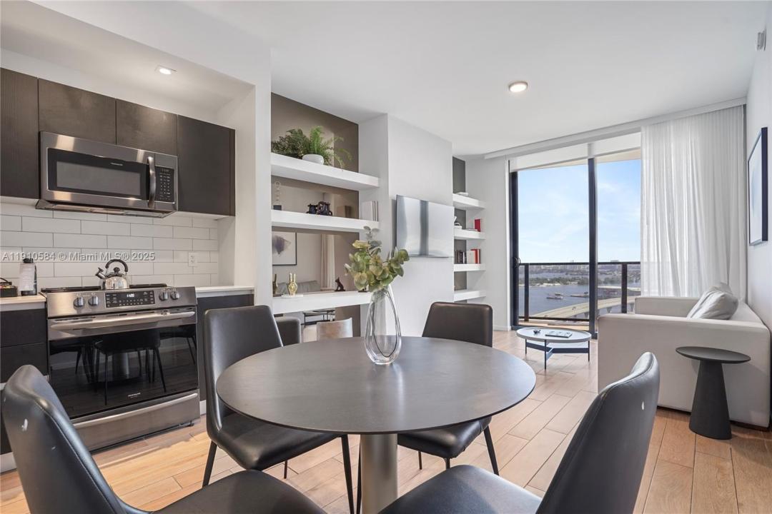 398 NE 5th St 1811, Miami, Florida 33132, Stati Uniti