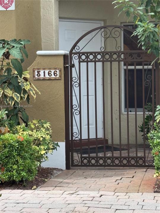 3166 Merrick Ter 1705, Margate, Floryda 33063, USA