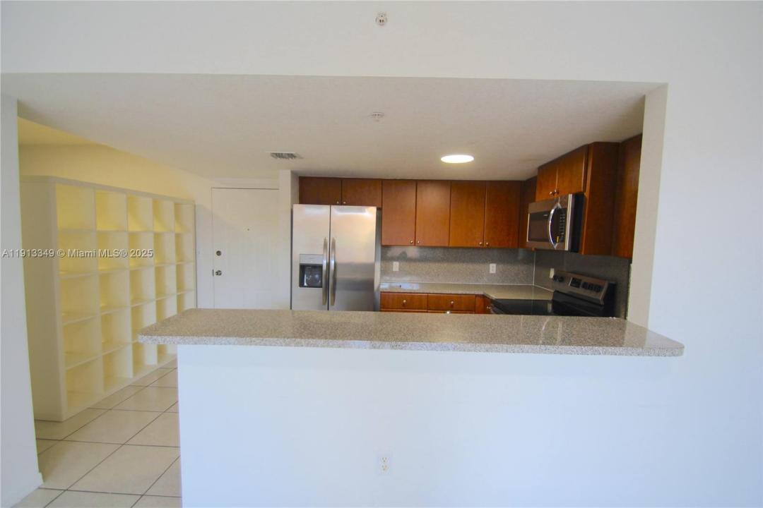 218 NW 12th Avenue 502, Miami, Floride 33128, États-Unis