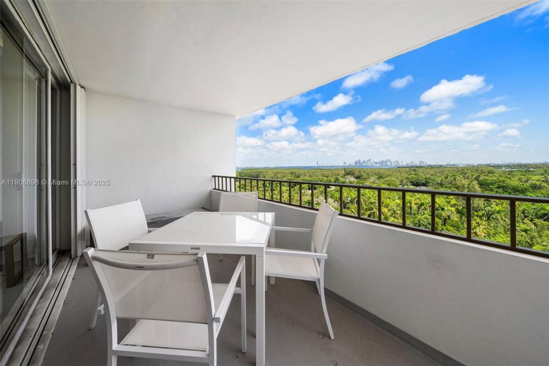 155 Ocean Lane Dr 1104, Key Biscayne, Florida 33149