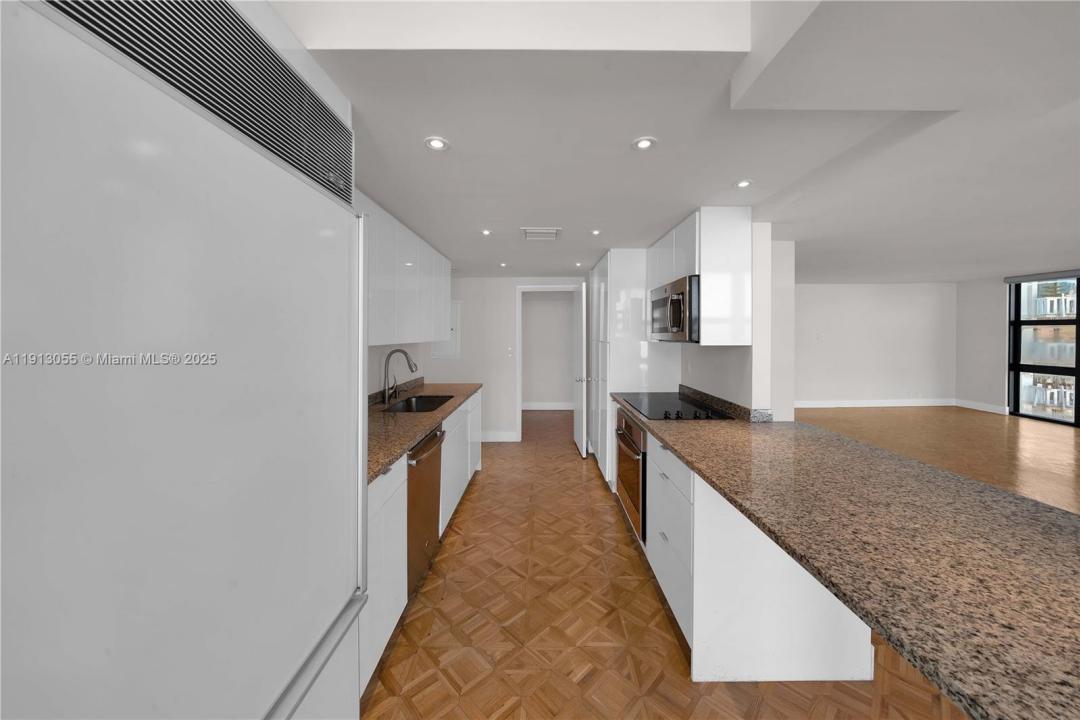 1111 Crandon Blvd A1107, Key Biscayne, Florida 33149, Estados Unidos