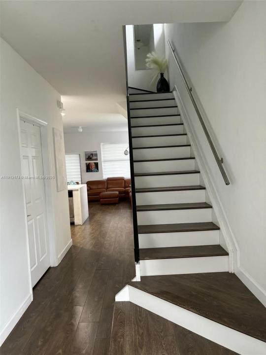 8986 W 35th Way 8986, Hialeah, Flórida 33018, Estados Unidos