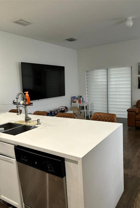 8986 W 35th Way 8986, Hialeah, Flórida 33018, Estados Unidos