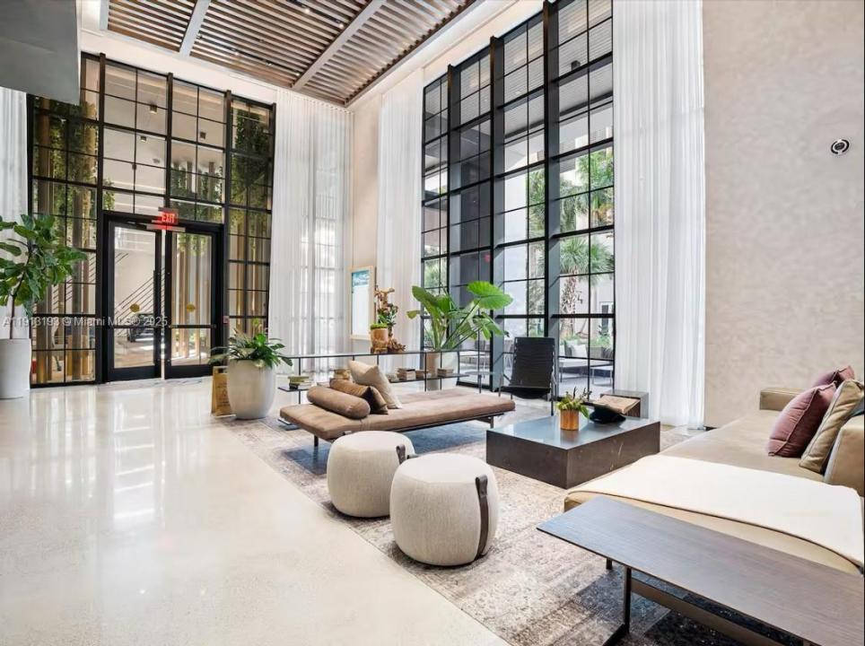 159 NE 6th St 4612, Miami, フロリダ 33132, アメリカ合衆国