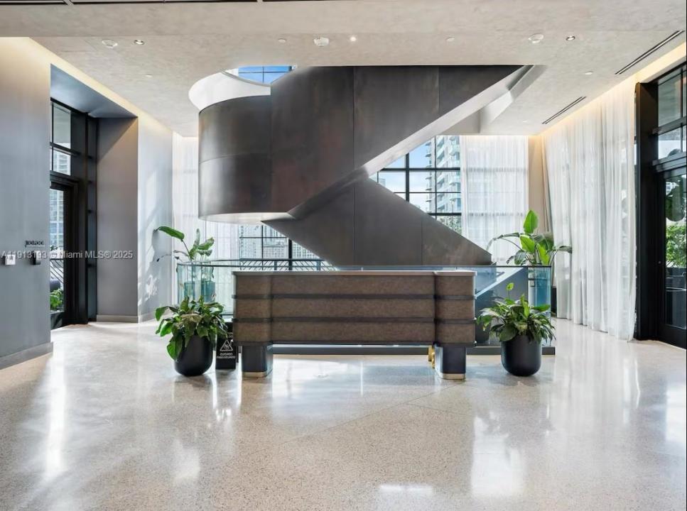 159 NE 6th St 4612, Miami, フロリダ 33132, アメリカ合衆国