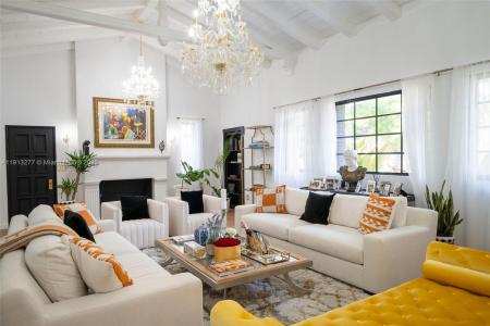 5149 Alton Rd, Miami Beach, Florida 33140, USA