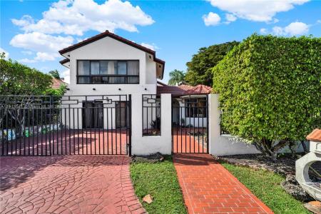 10720 SW 117th Ct, Miami, Florida 33186, USA