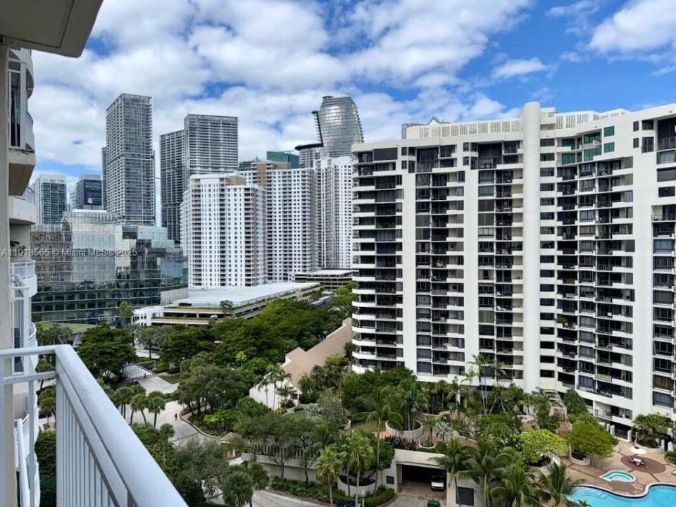 770 Claughton Island Dr 1613, Miami, פלורידה 33131, ארצות הברית של אמריקה