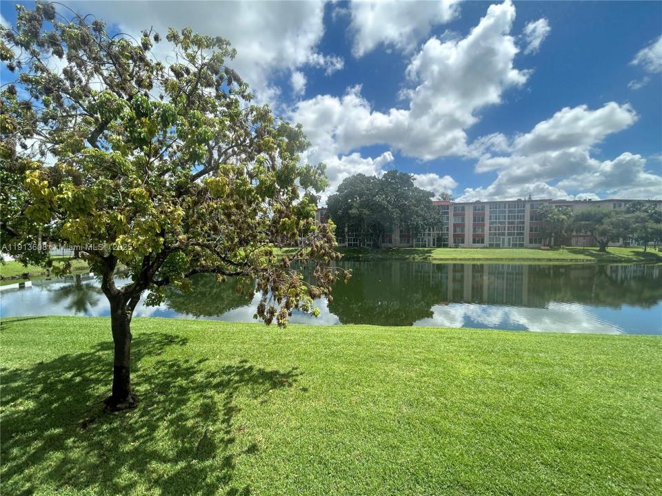 1080 Del Lago Cir 202, Sunrise, Floride 33313, États-Unis