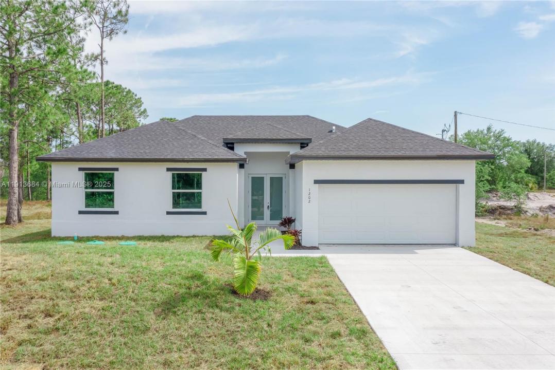 1301 E 10th St, Lehigh Acres, Florida 33972