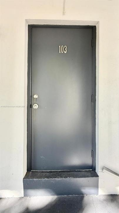 42 SW 14th St 103, Dania Beach, 佛罗里达州 33004, 美国